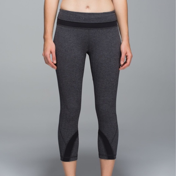 Lululemon Inspire Crop II *All Luxtreme - Picture 1 of 9